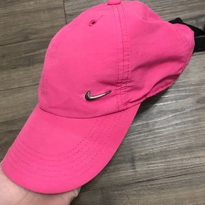 VINTAGE HOT PINK NIKE HAT ADJUSTABLE